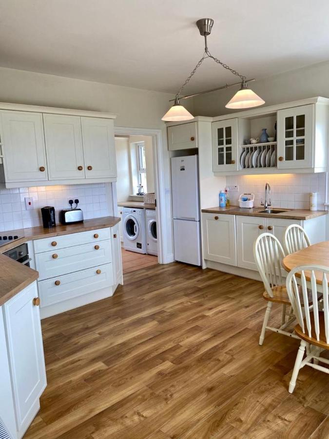 Doughbeg Beach Cottage マララニー エクステリア 写真