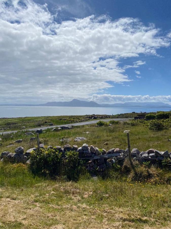 Doughbeg Beach Cottage マララニー エクステリア 写真