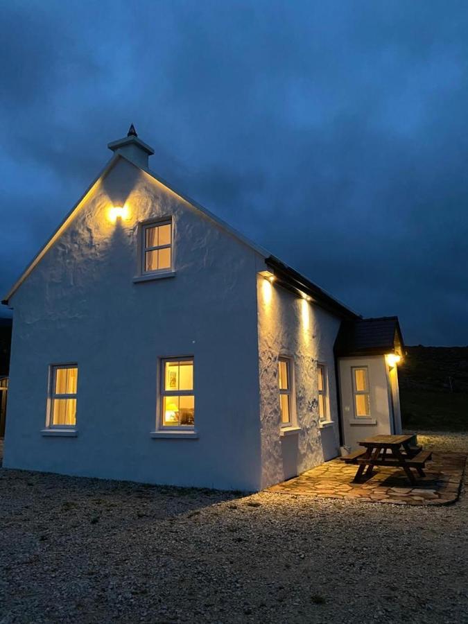 Doughbeg Beach Cottage マララニー エクステリア 写真