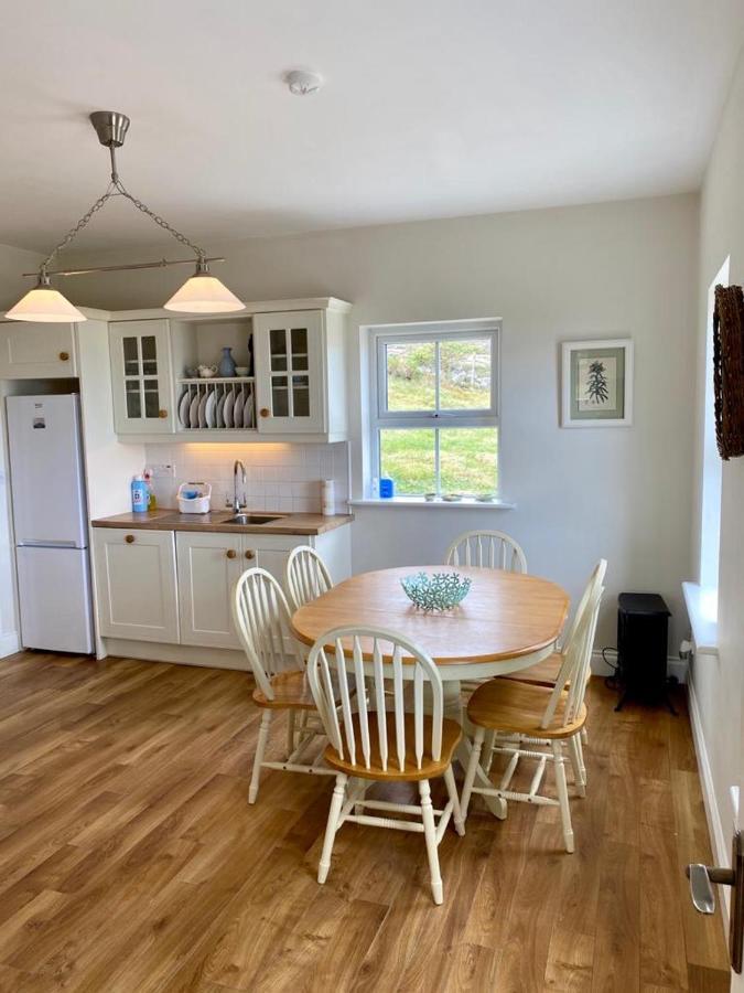 Doughbeg Beach Cottage マララニー エクステリア 写真