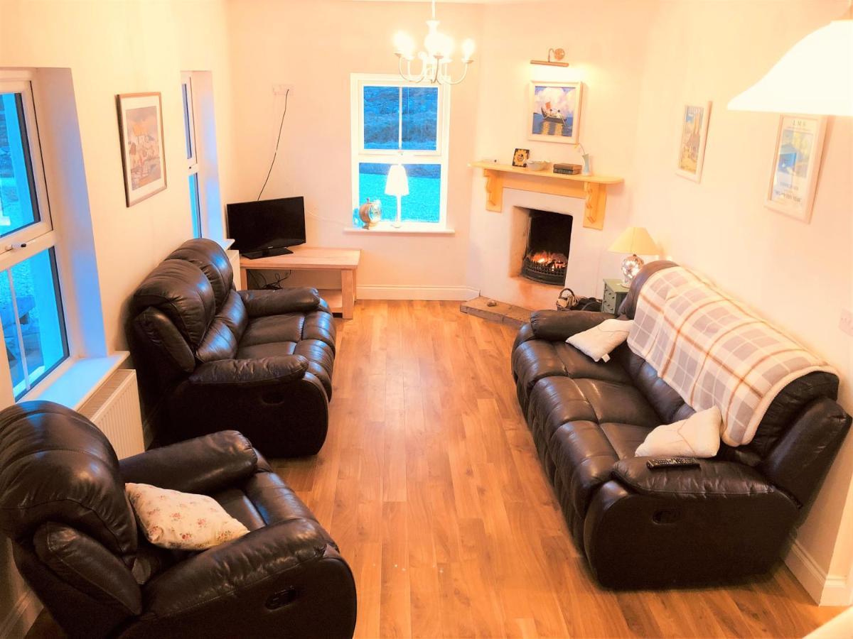 Doughbeg Beach Cottage マララニー エクステリア 写真